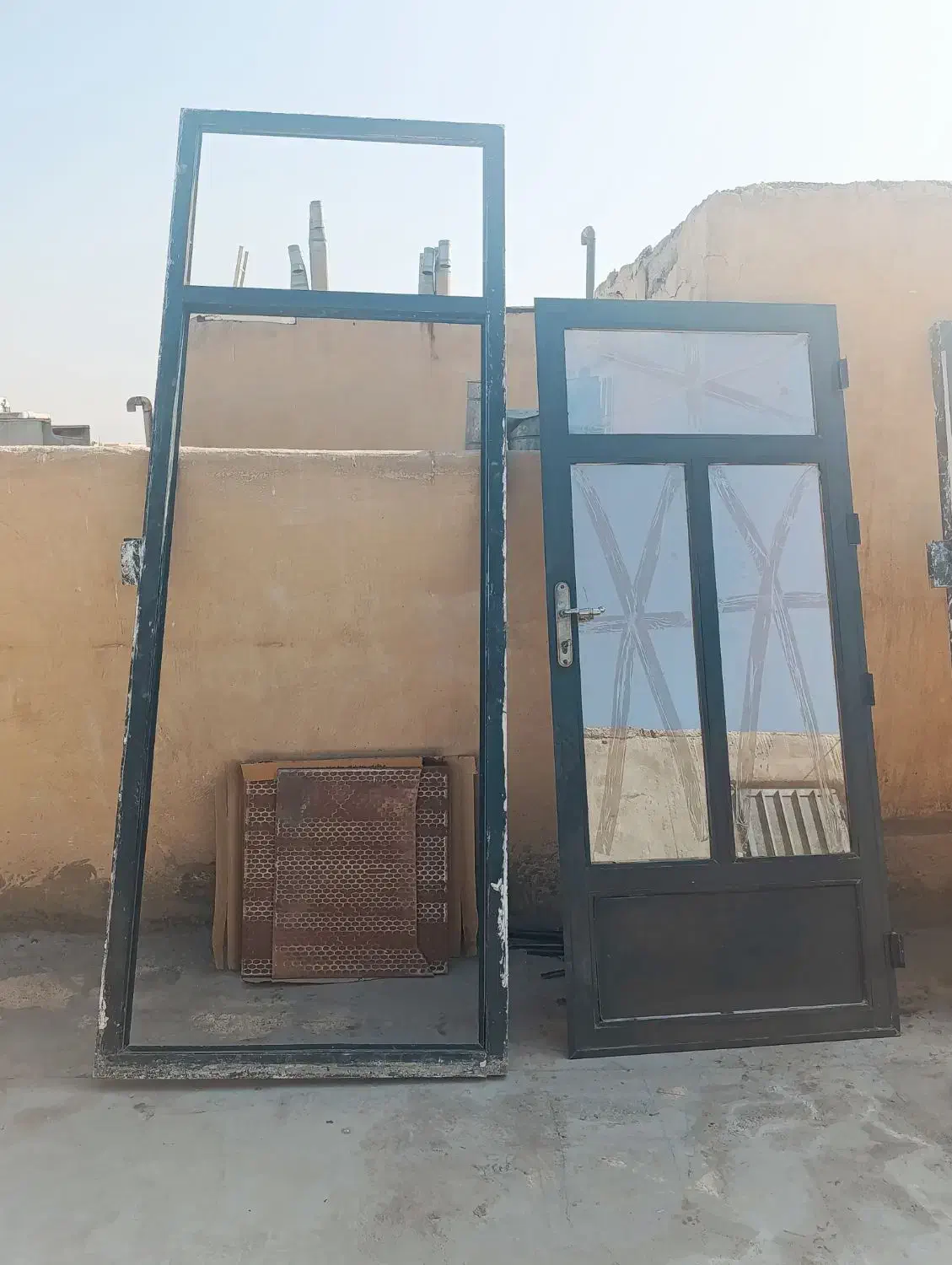 درب و پنجره آلومینیومی با شیشه|مصالح و تجهیزات ساختمان|فولادشهر, C4|دیوار