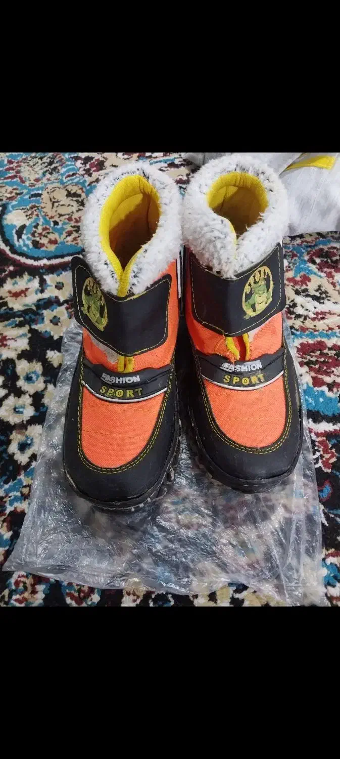 کوزه قدیمی محکم سالم|ظروف سرو و پذیرایی|شیراز, شهرک مطهری|دیوار