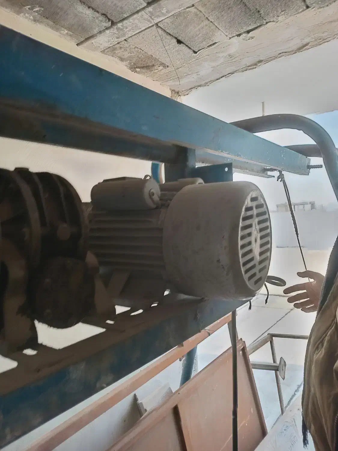 بالابر|مصالح و تجهیزات ساختمان|اصفهان, مصلی|دیوار