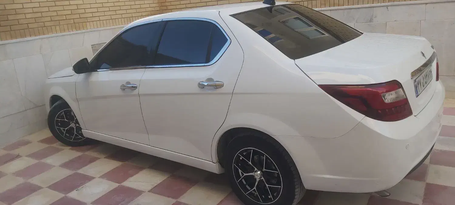 فروش دنا سفیدمدل ۱۴۰۳|خودرو سواری و وانت|قشم, |دیوار