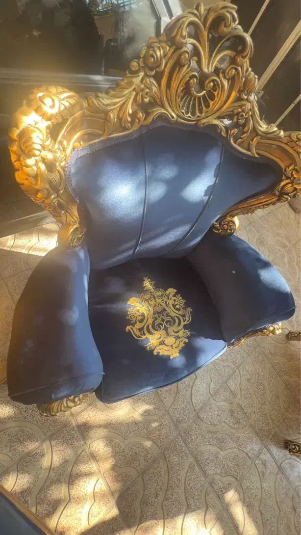 مبل سلطنتی ۹ نفره|مبلمان خانگی و میز عسلی|کرج, استاندارد|دیوار