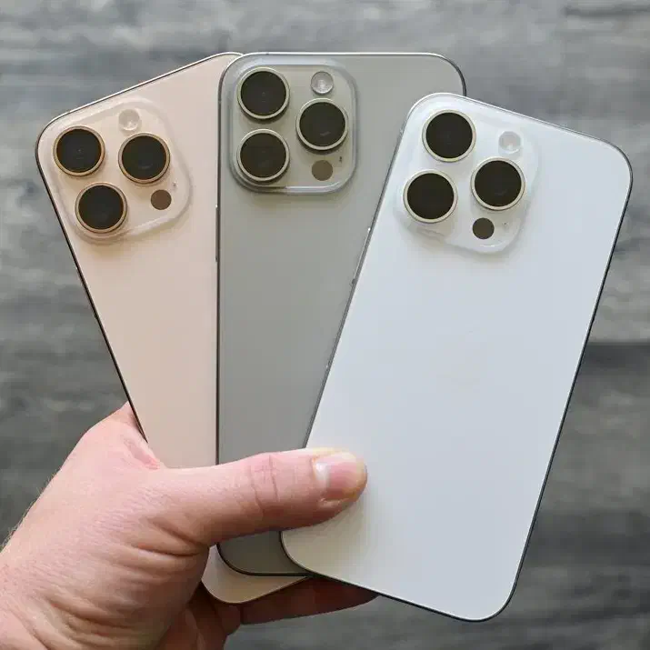 فول کُپی طرح آیفون 15و16پرومکسA+ضمانتی/رجیستر|موبایل|مشهد, سرافرازان|دیوار