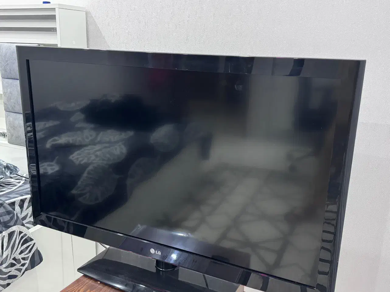 تلوزیون ال جی ۴۲ اینچ|تلویزیون و پروژکتور|اصفهان, الهیه|دیوار