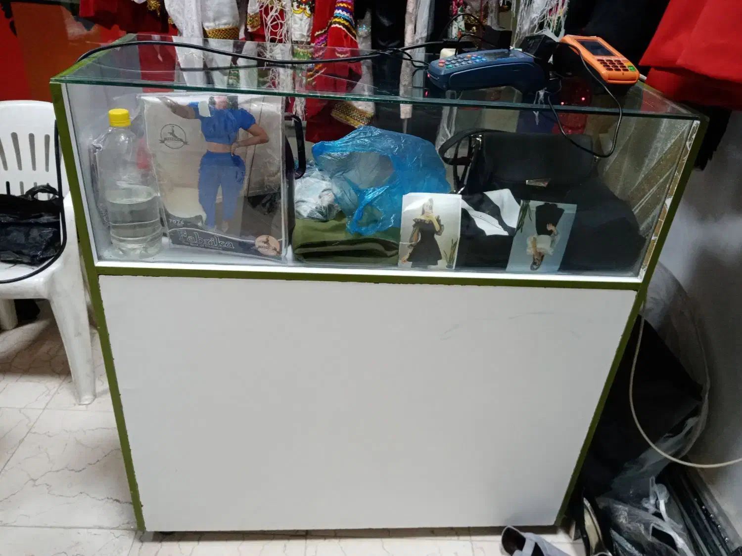 ویترین مغازه میز|فروشگاه و مغازه|قوچان, |دیوار