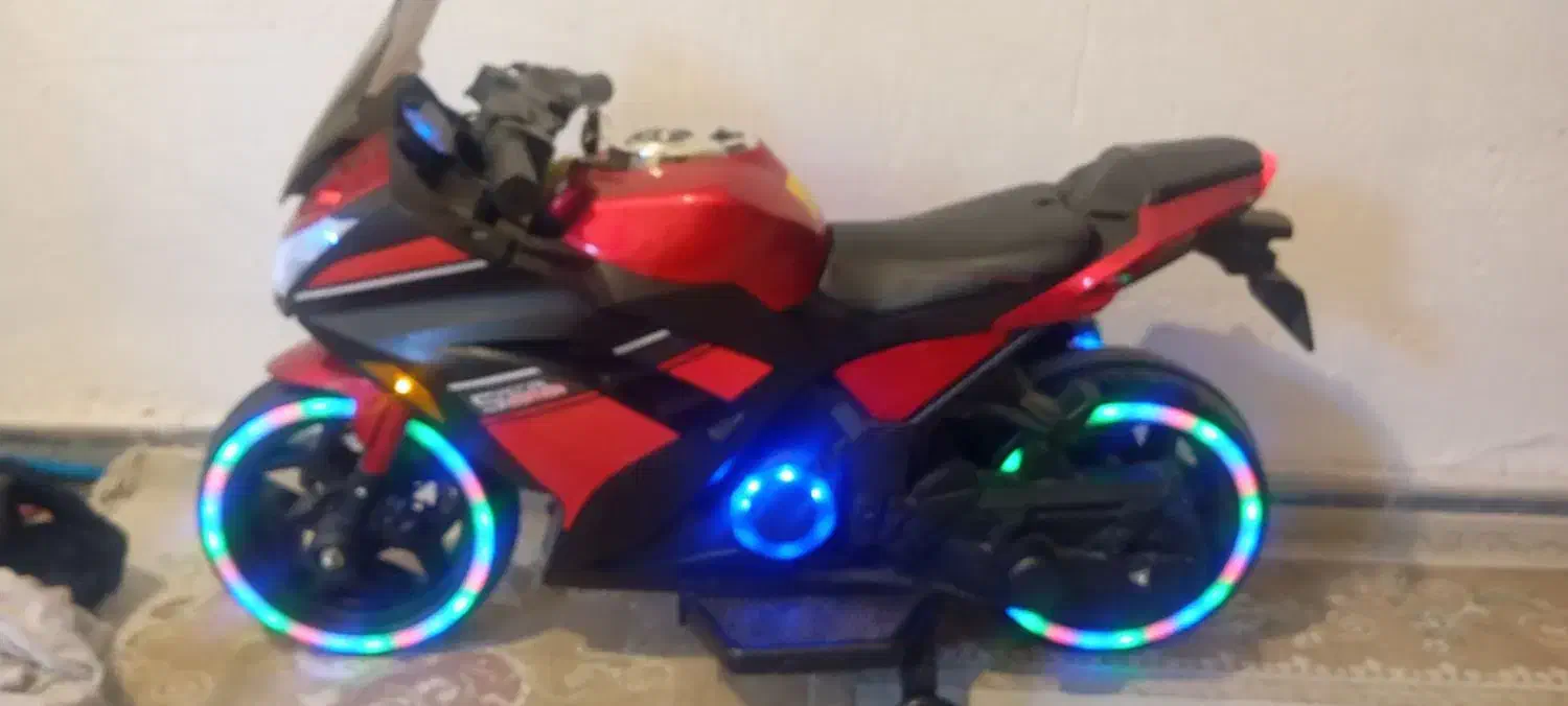 فروش فوری موتور شارژی بچگانه|اسباب‌‌بازی|ایوان, |دیوار