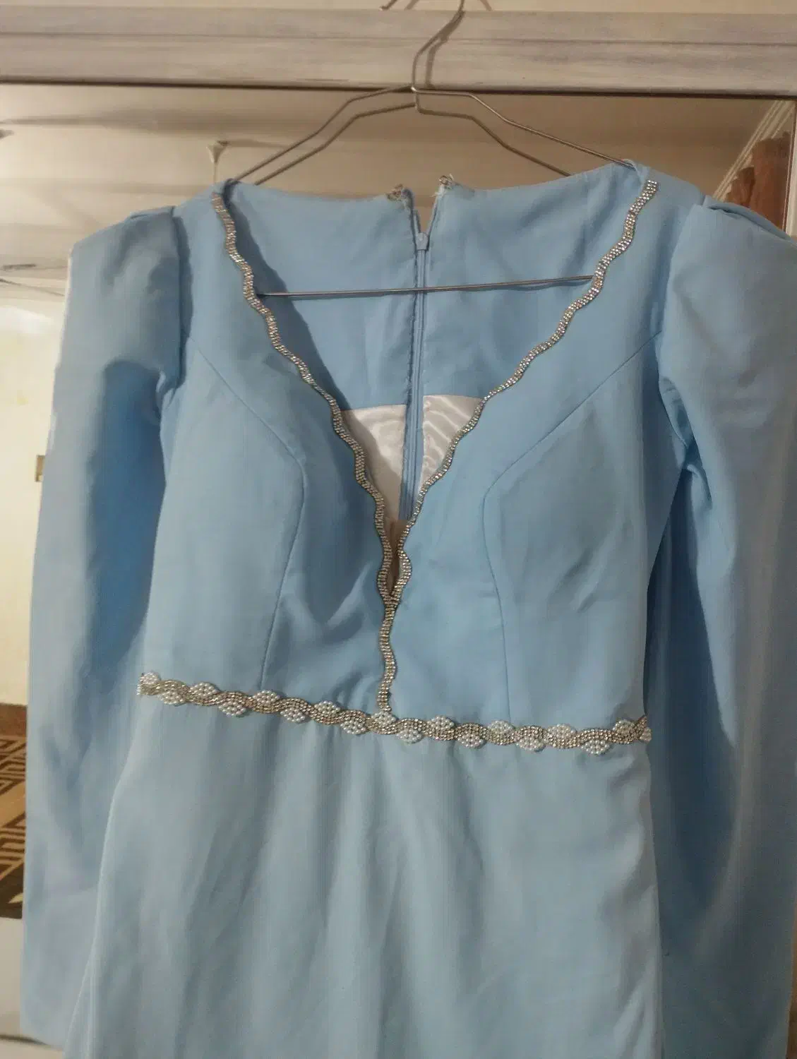 لباس مجلسی|لباس|گرگان, |دیوار