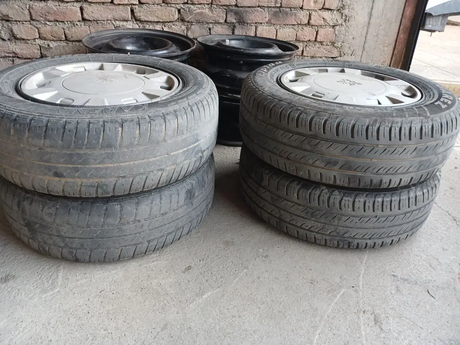 رینگ ولاستیک ۱۴ و رینگ ۱۵|قطعات یدکی و لوازم جانبی|بانه, |دیوار