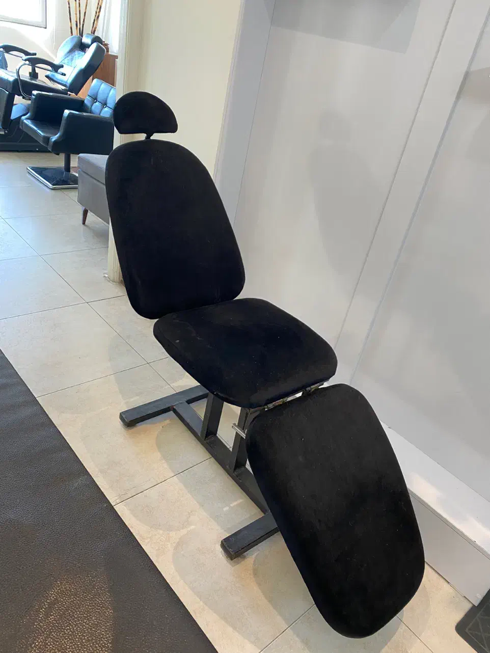 صندلی سه تیکه|آرایشگاه و سالن‌های زیبایی|بابل, |دیوار