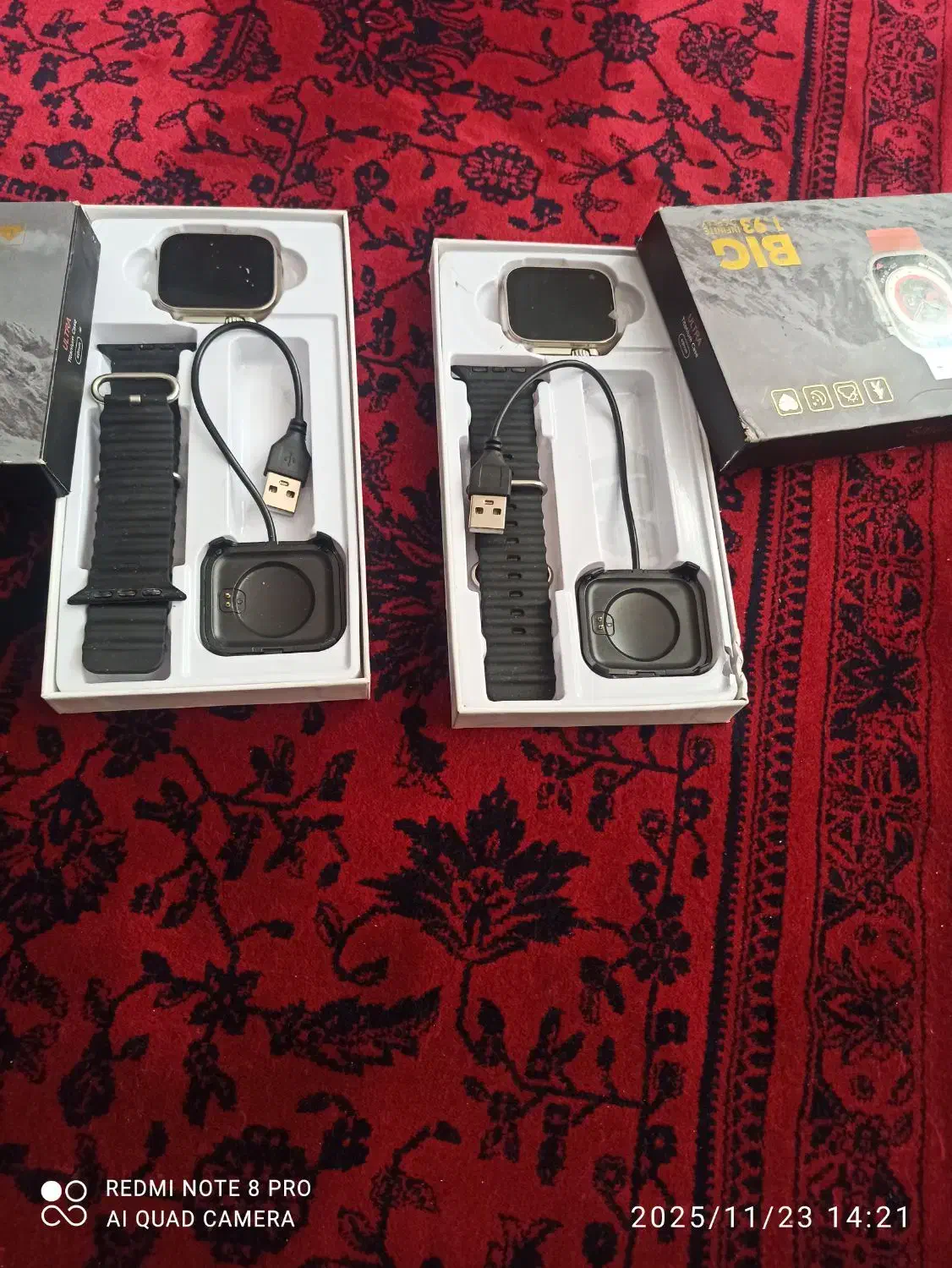 دوتا ساعت. اپل واچ. سالم. و نو|ساعت|قدس, شهرقدس|دیوار