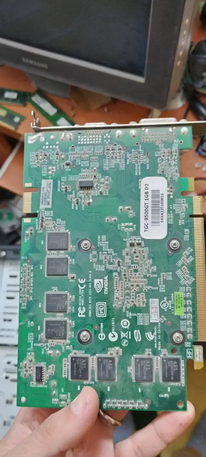 گرافیک 1 گیگ 9500  128 بیتی|قطعات و لوازم جانبی رایانه|علی‌آباد کتول, |دیوار