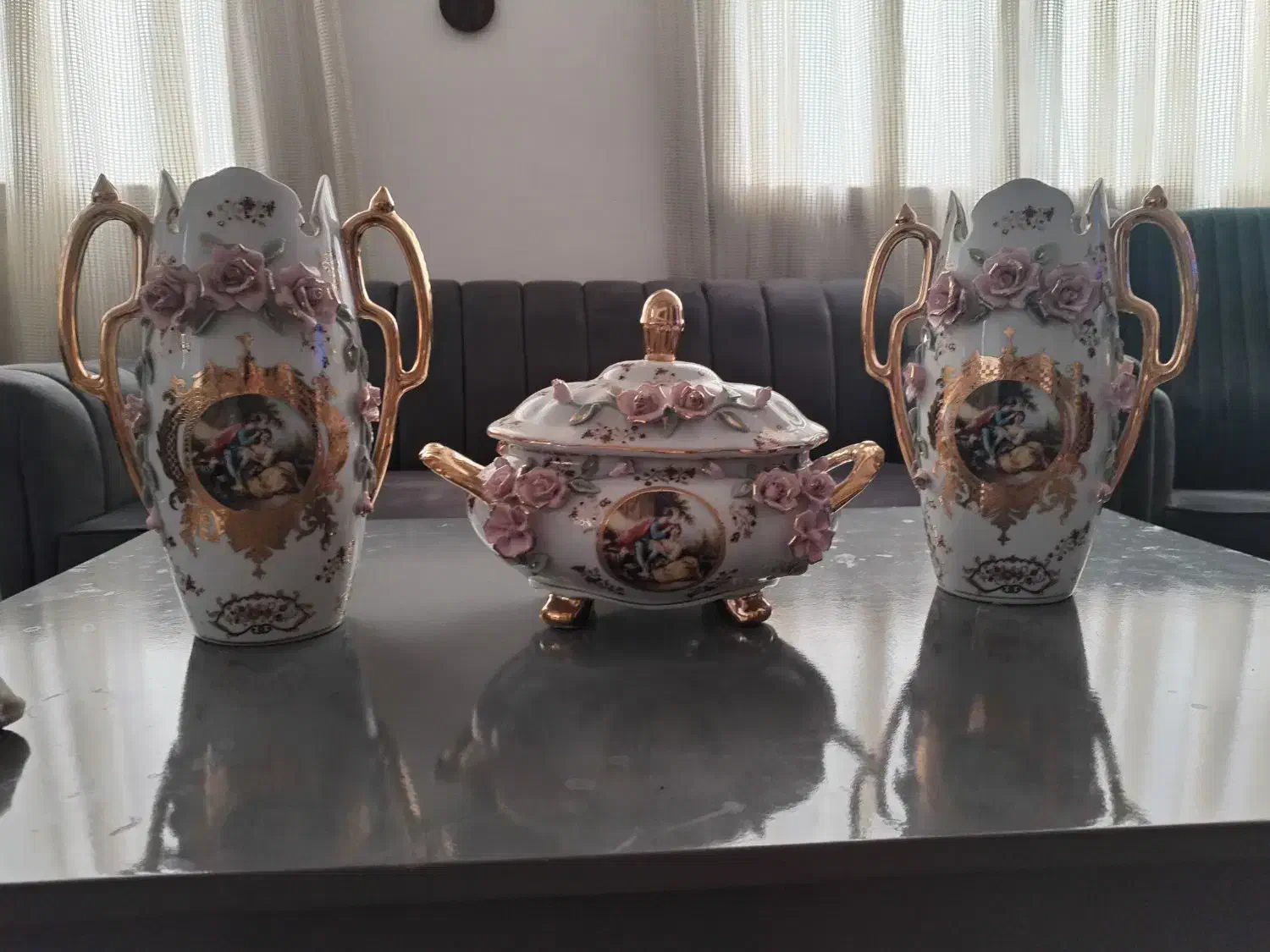 چینی گل برجسته مارک لمونژ کاستل|ظروف سرو و پذیرایی|قم, باجک دو|دیوار