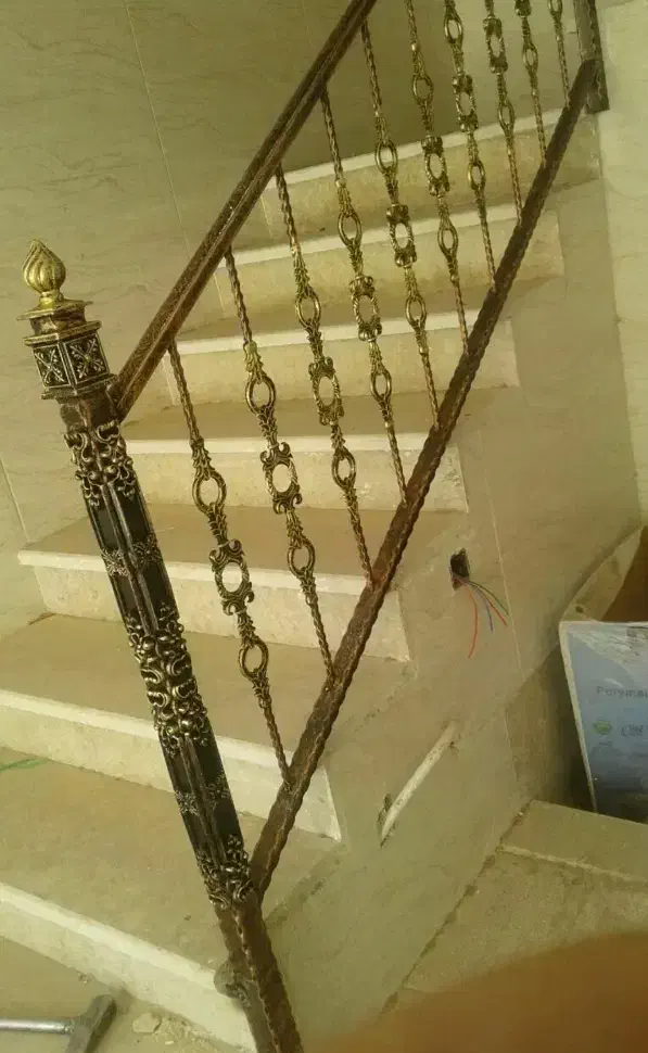 شاگرد نیمه ماهر|استخدام صنعتی، فنی، مهندسی|مشهد, حضرت حجت|دیوار