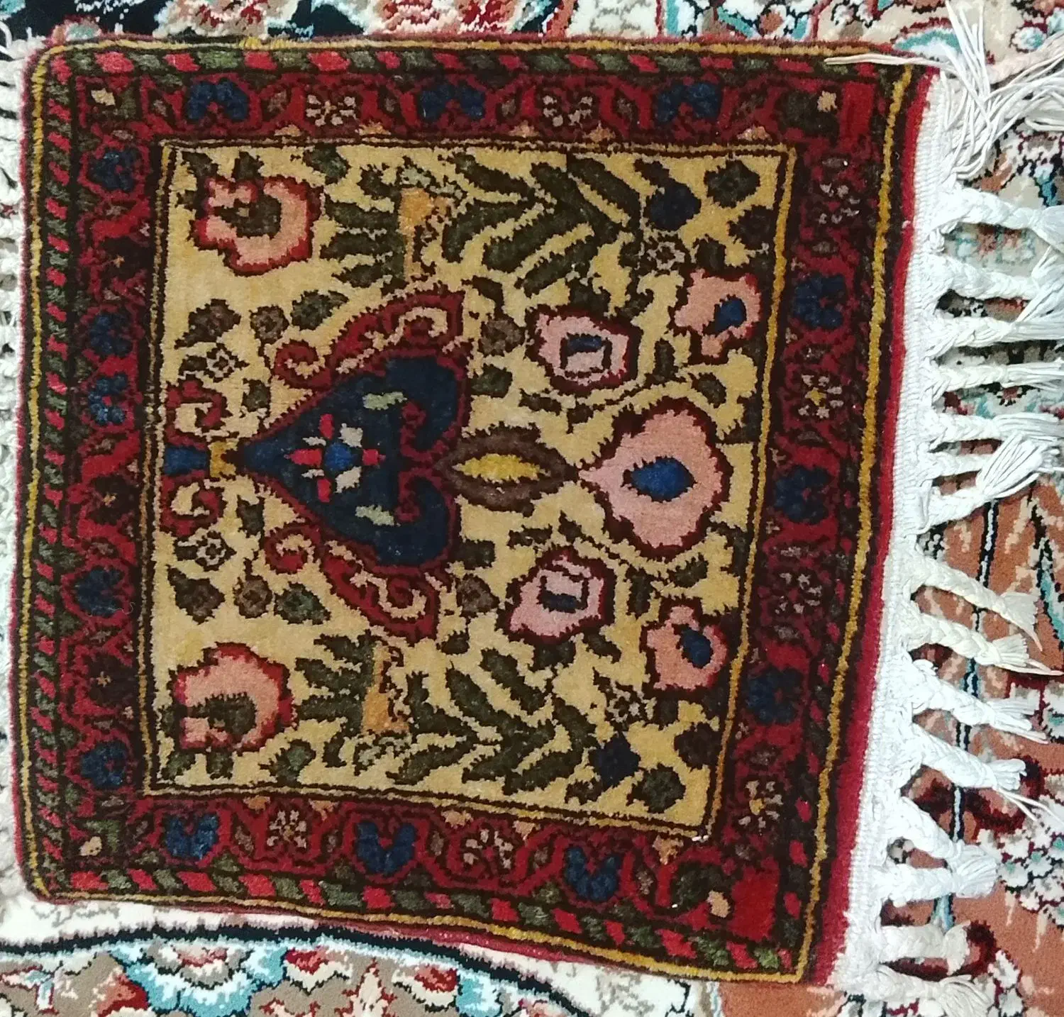 فرش دستباف در سایز 36در 39|فرش|سامان, |دیوار