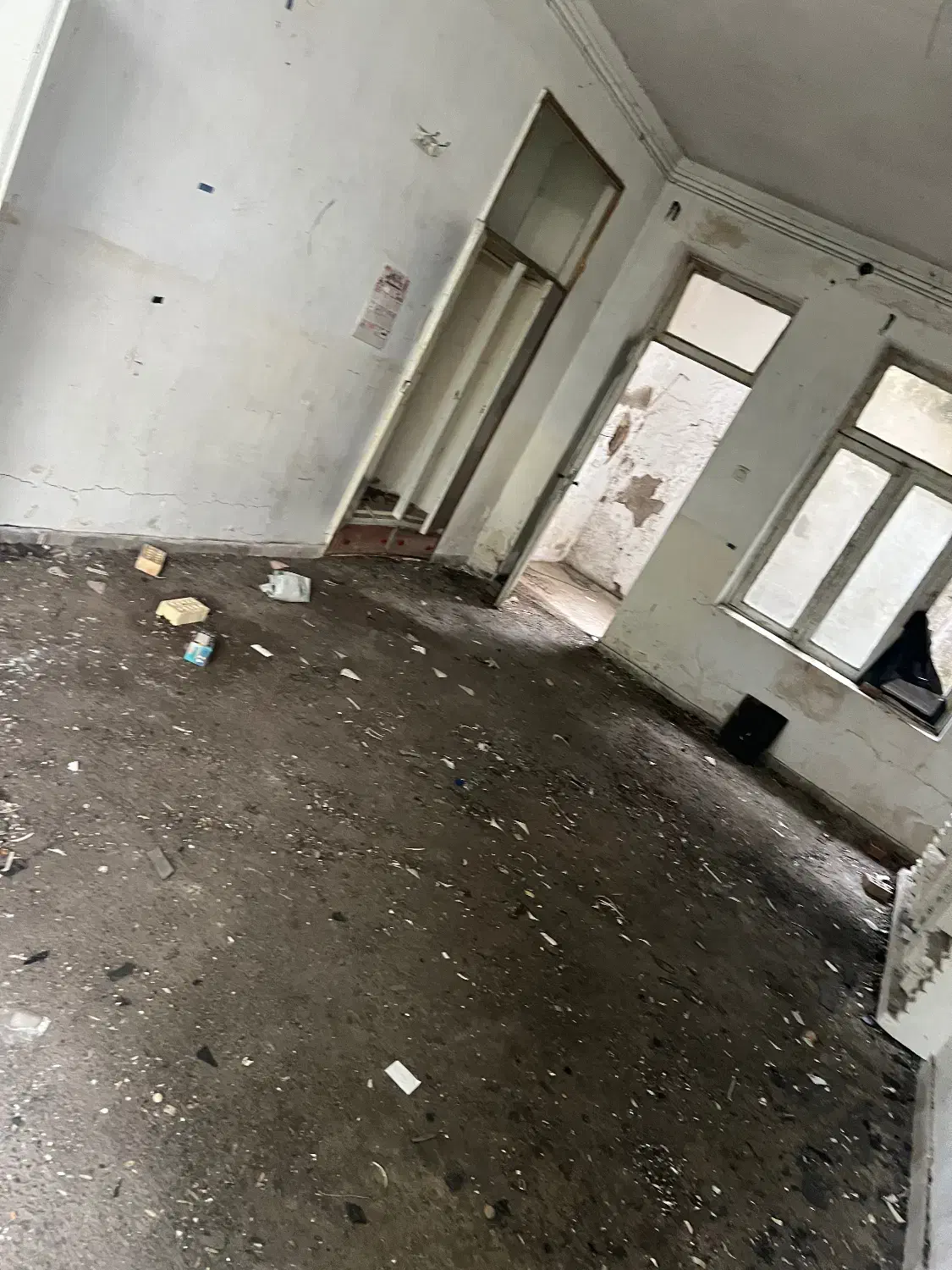 ویلایی مطهری بازسازی میخواد برای کار ۱۹۰متر|اجارهٔ خانه و ویلا|رشت, بازار|دیوار