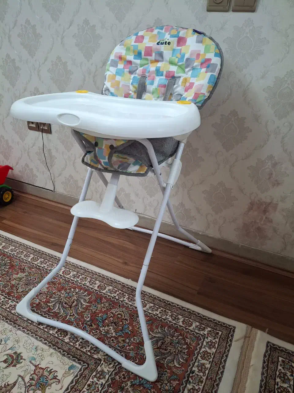 صندلی غذا دلیجان|تخت و صندلی بچه|ری, شهادت|دیوار