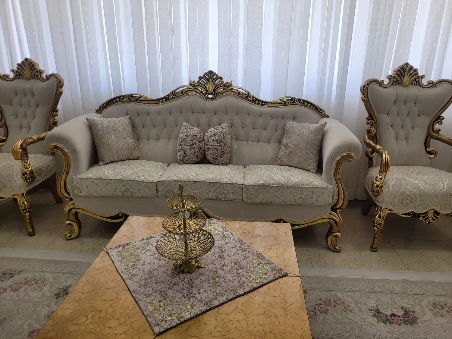 فروش مبل سلطنتی|مبلمان خانگی و میز عسلی|سقز, |دیوار