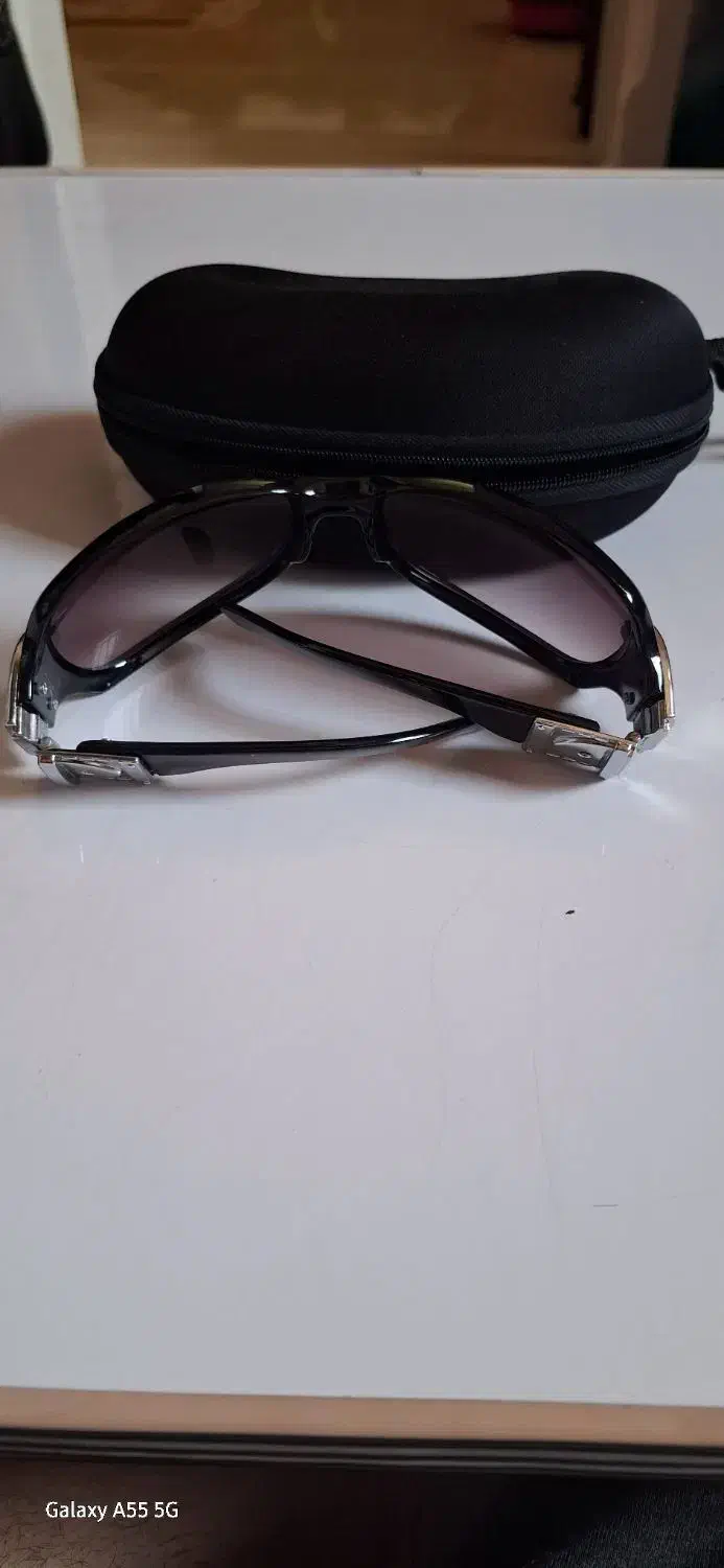 عینک آفتابی زنانه پواارهمراه باکیف|زیورآلات و اکسسوری|ساری, |دیوار