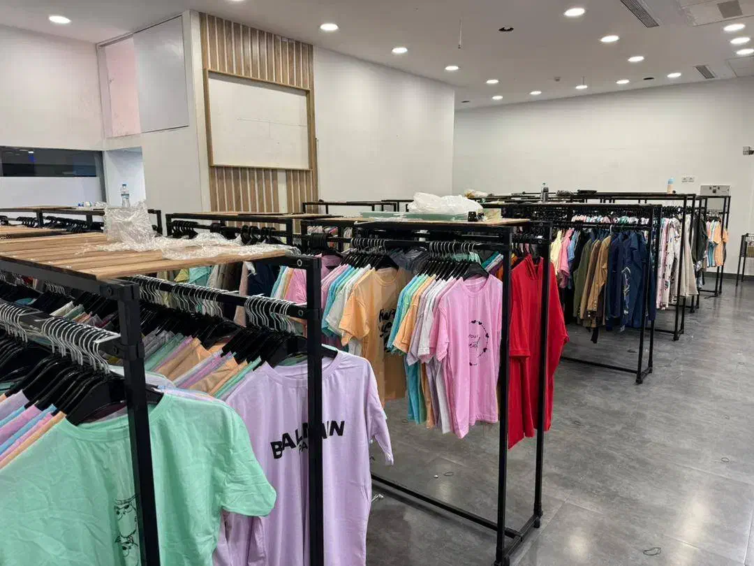 فروشنده خانم (تمام و نیمه وقت)|استخدام بازاریابی و فروش|تهران, دکتر هوشیار|دیوار