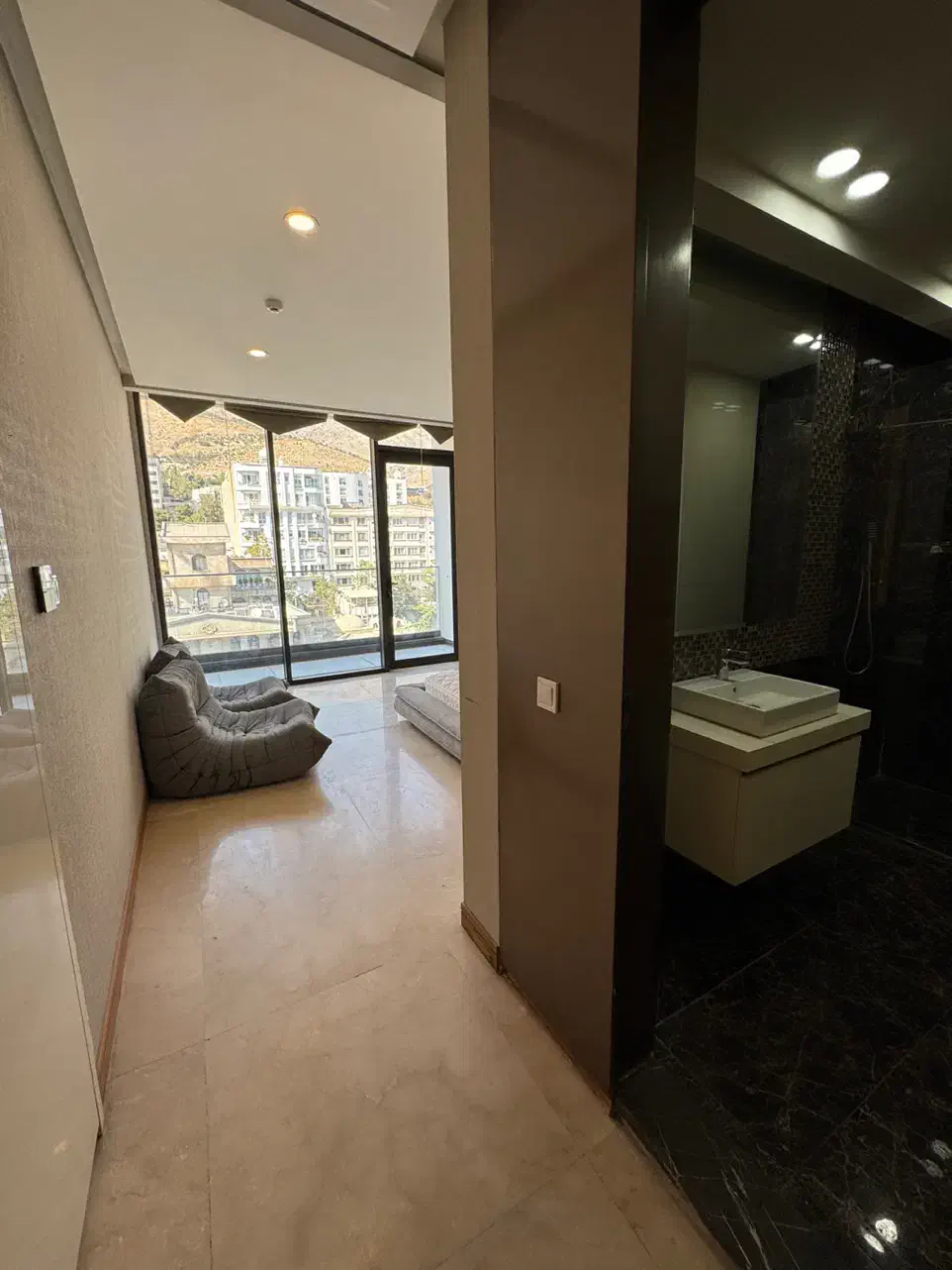 ۳۰۵مترنوساز۳خواب مستر ولنجک/مشاعات آبی/۳۰متر بالکن