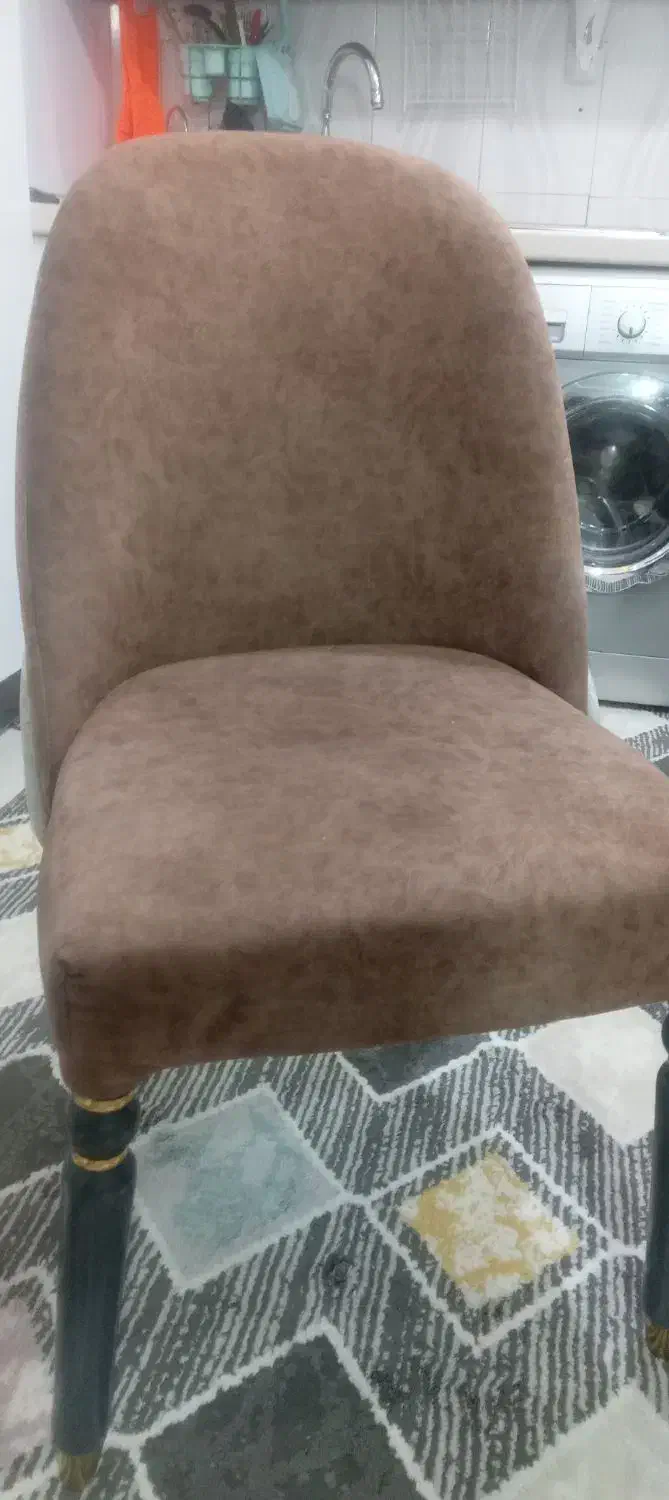 میز نهار خوری ۴ نفره در حد نو|میز و صندلی غذاخوری|اشتهارد, |دیوار