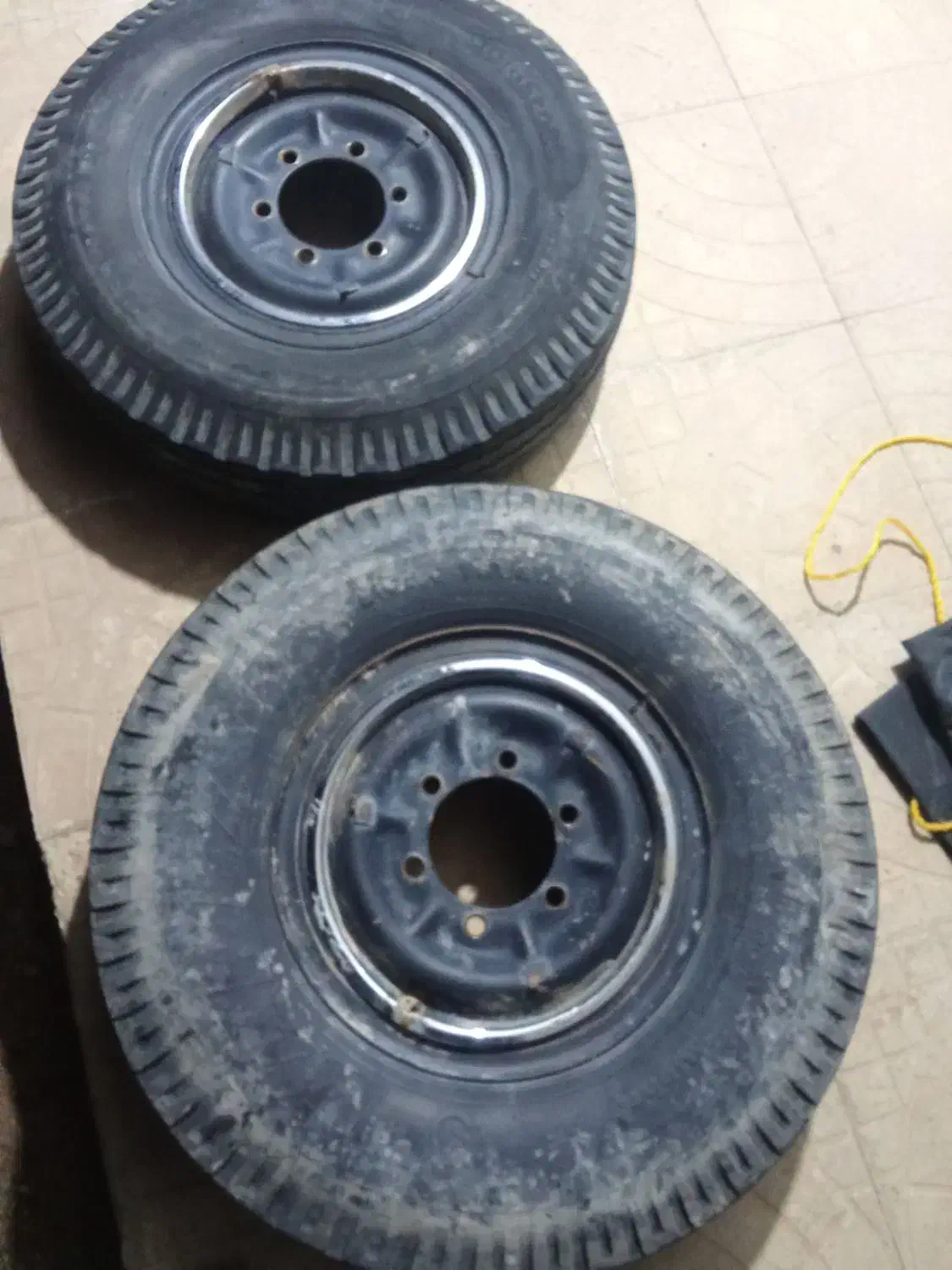 لاستیک نیسان|قطعات یدکی و لوازم جانبی|کبودرآهنگ, |دیوار