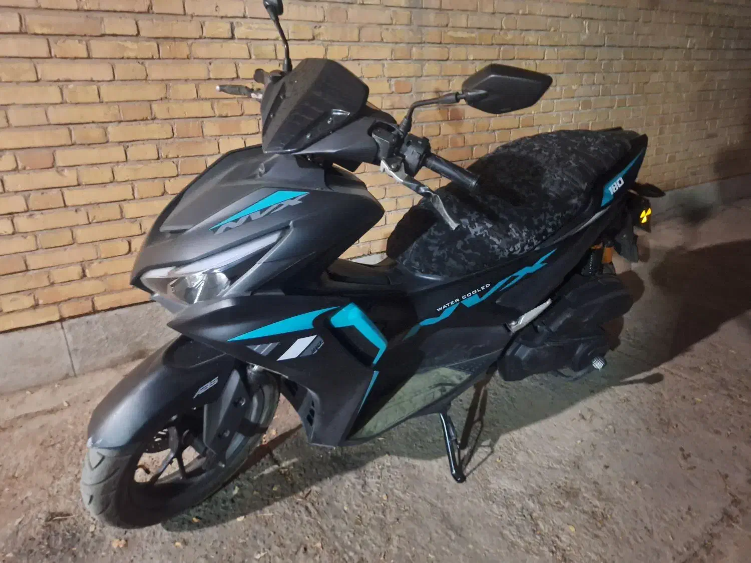 موتور طرح ایروکس مدل ۱۴۰۴|موتورسیکلت|کرمان, |دیوار