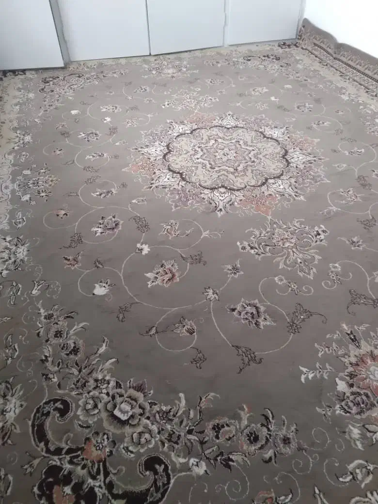 فرش|فرش|پردیس, فاز ۳|دیوار