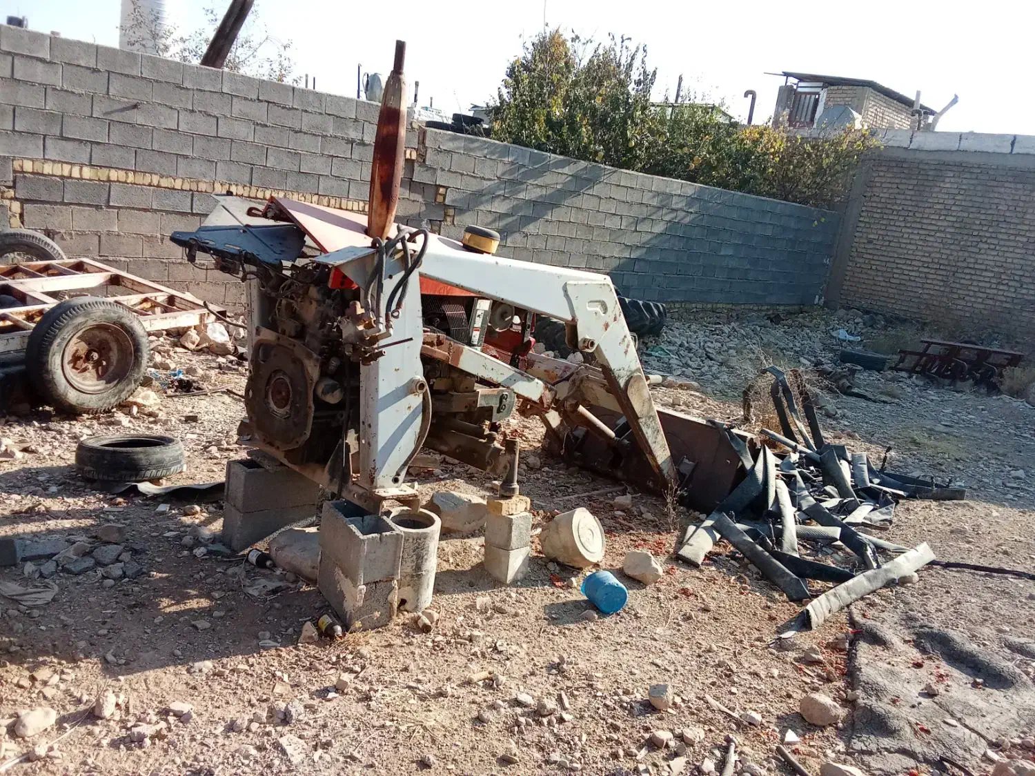 فروش تراکتور سام مشکل گیربکس داره|خودرو سنگین|ارژن, |دیوار