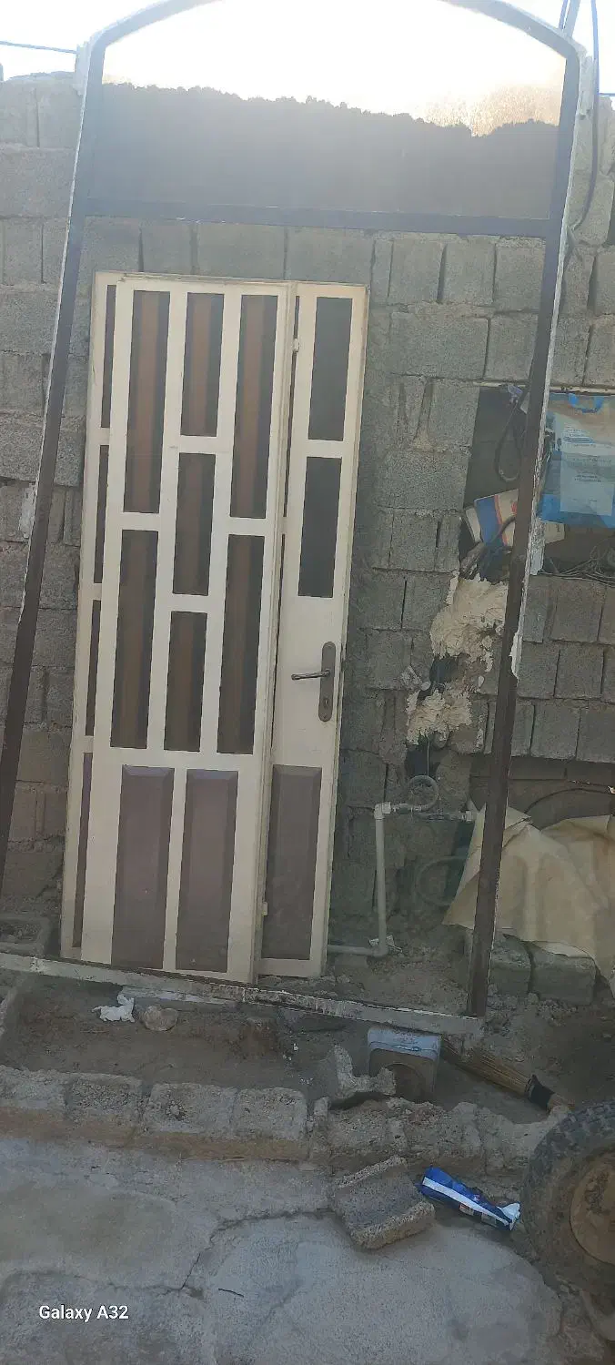 درب هال|مصالح و تجهیزات ساختمان|برازجان, |دیوار