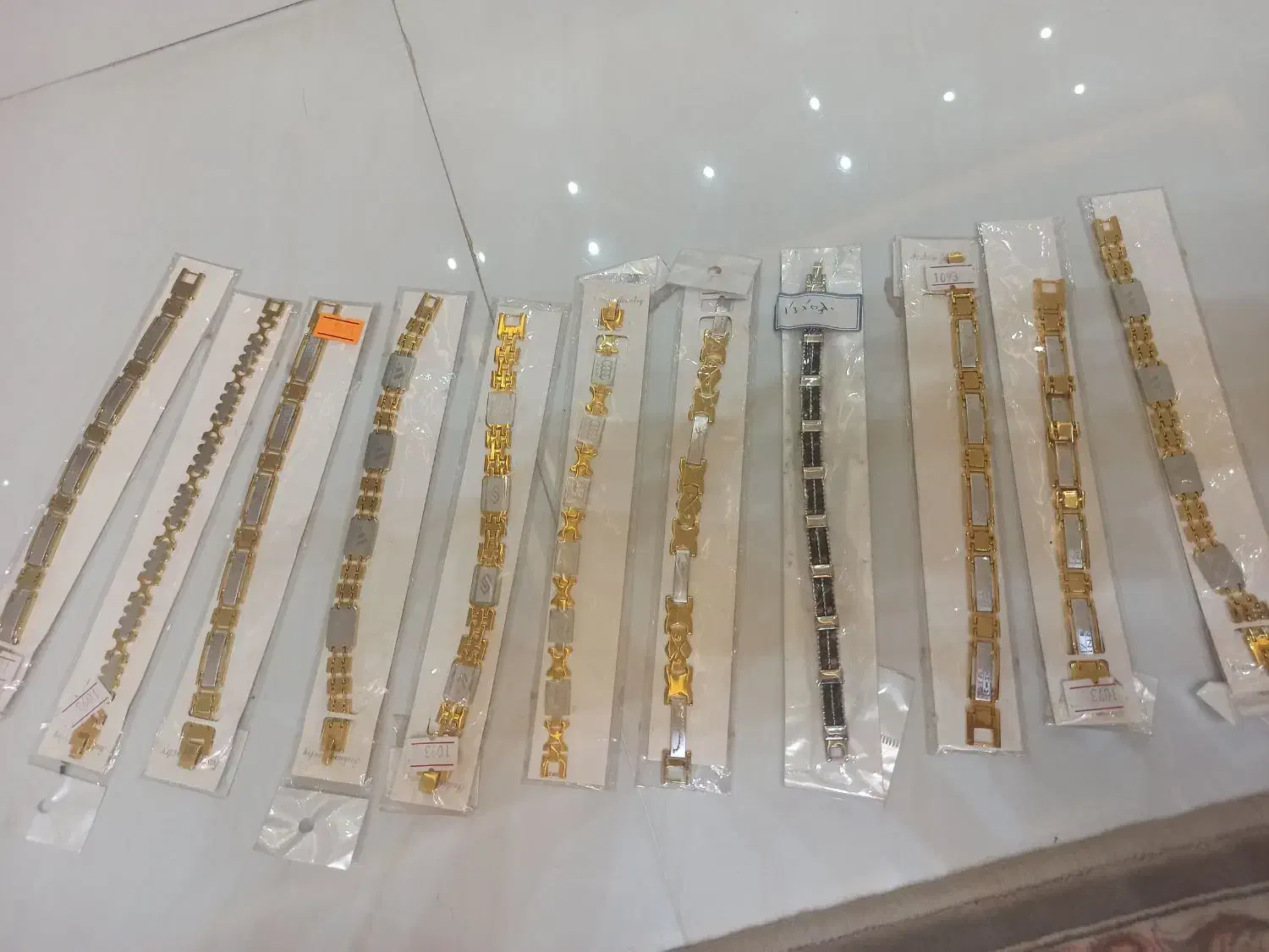 دستبند اسپرت|بدلیجات|کاشان, گبرها|دیوار