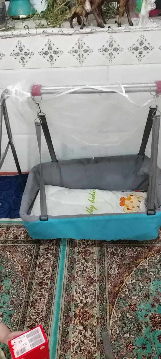 گهواره کودک دوتا مال دوقلو ها|تخت و سرویس خواب|قاهان, |دیوار