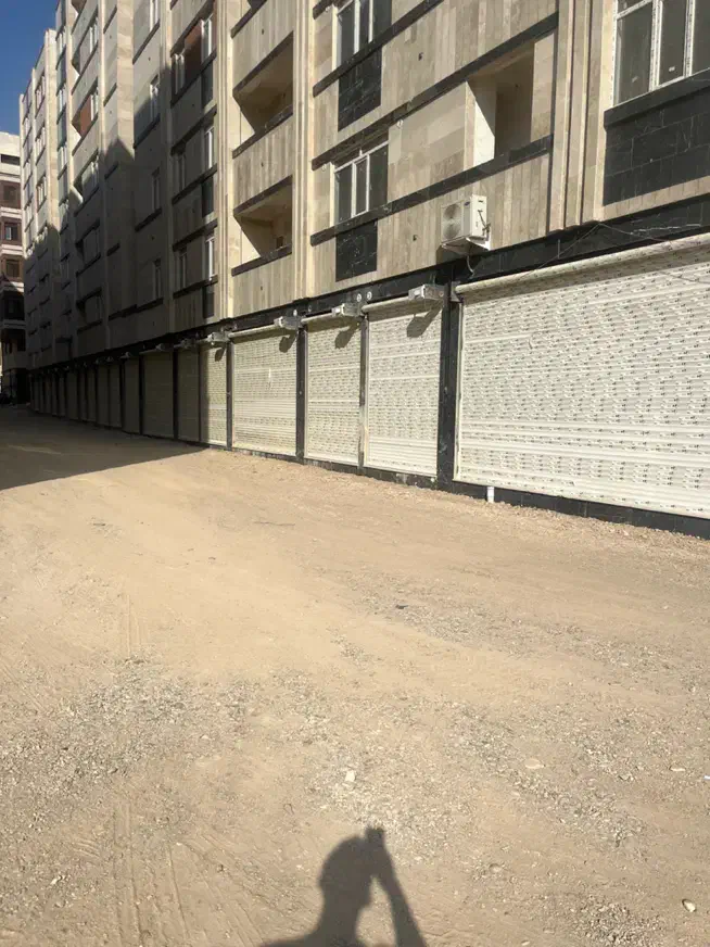 ۲۷مترمغازه نزدیک چهارباغ زیرمجتمع ۵۰۰واحدی بااقساط|فروش مغازه و غرفه|کهریزک, |دیوار