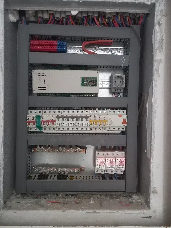 برقکار برقکاری ساختمان وتعمیرات برق شبانه روزی|خدمات پیشه و مهارت|اهواز, پادادشهر|دیوار