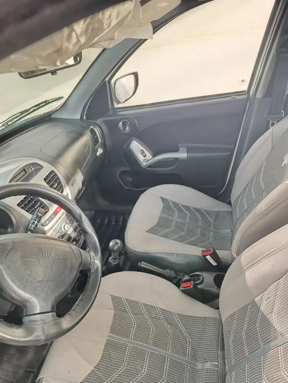 کویک سفید|خودرو سواری و وانت|صدرا-فارس, فاز ۱|دیوار