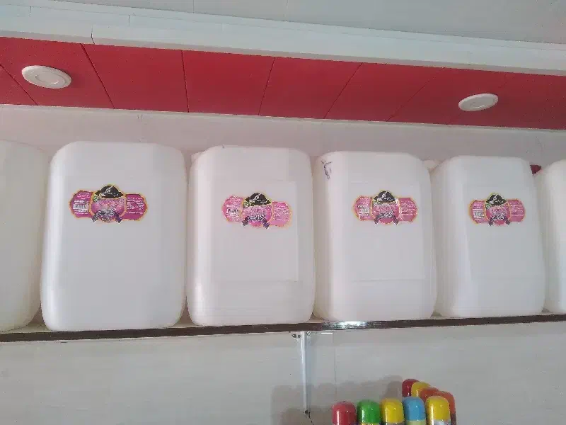 ۱۲عدد بیست لیتری تمیز|ظروف نگهدارنده، پلاستیکی، یک‌بارمصرف|لردگان, |دیوار