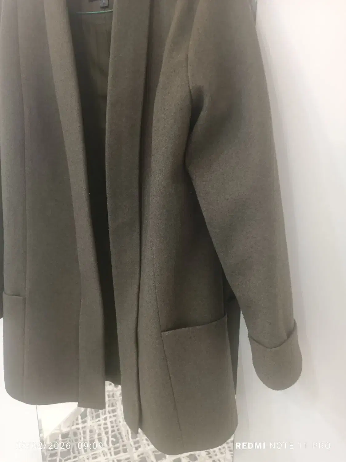 پالتو فوتر|لباس|هشتگرد, فاز ۳ مهستان|دیوار