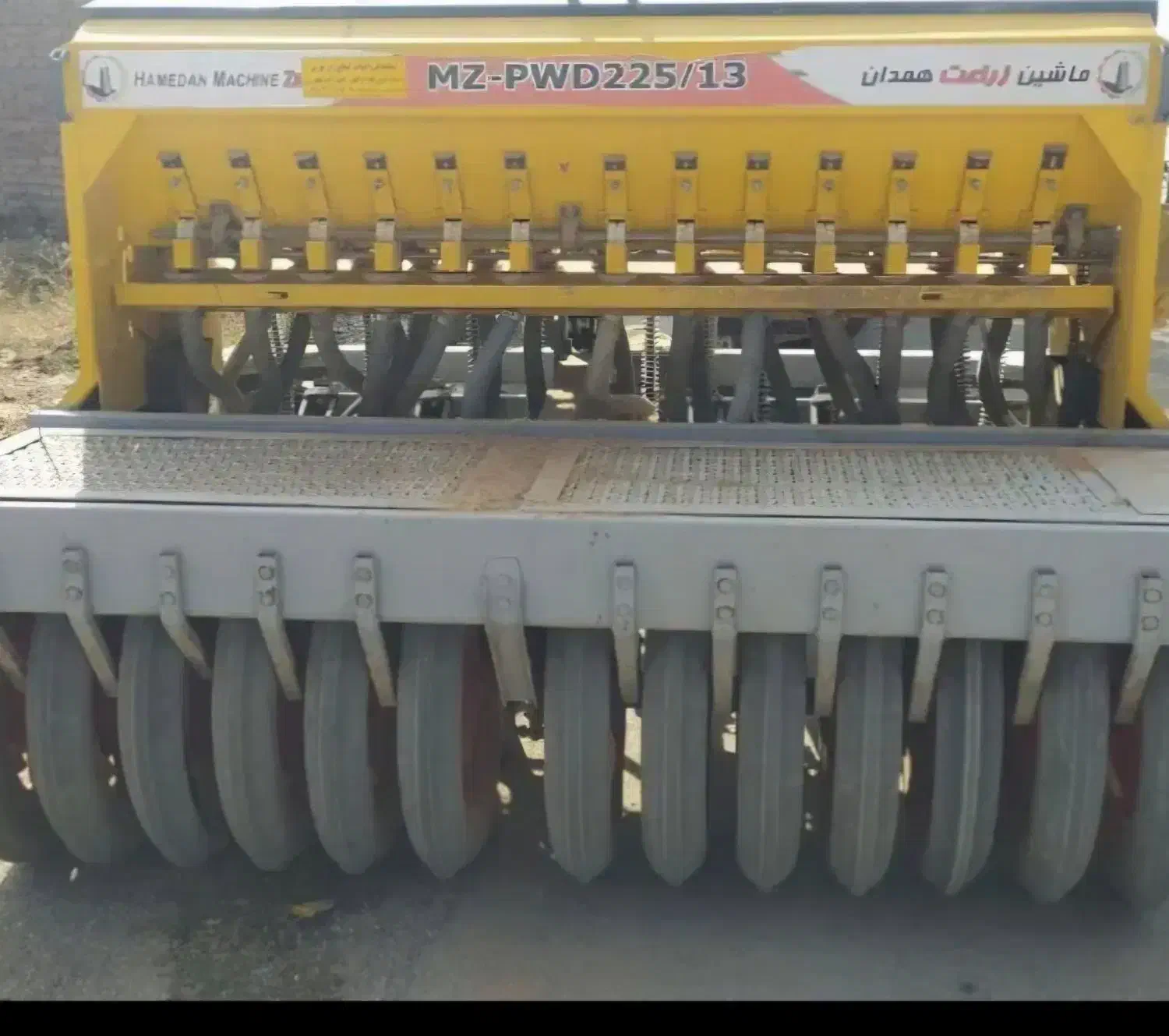 ۲عدد عمیق کار کم کار|ماشینآلات صنعتی|ترکمانچای, |دیوار