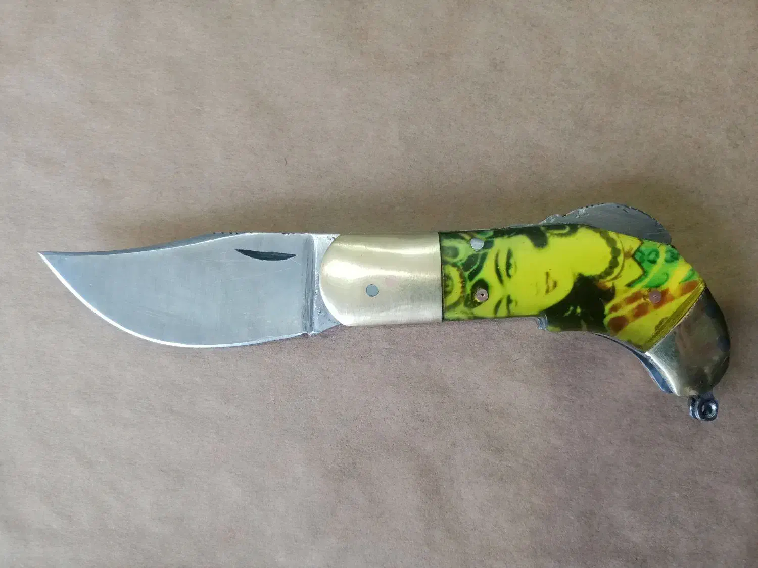 چاقونی ریزی|کلکسیون اشیاء عتیقه|شیراز, شهرک سعدی|دیوار