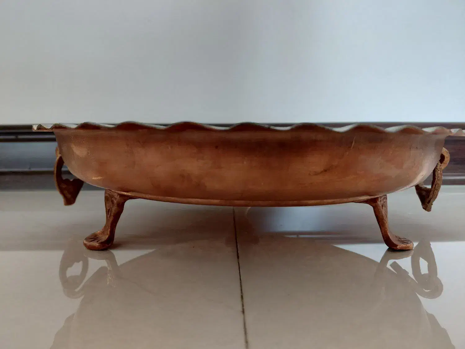 بشقاب مسی گوشواره دار پایه دار|ظروف سرو و پذیرایی|خرمآباد, |دیوار