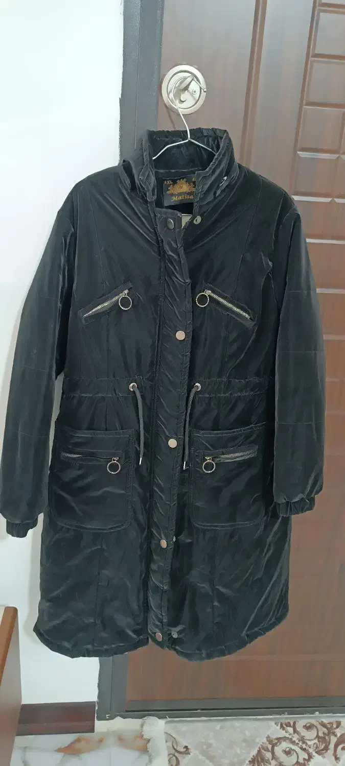 پالتو داخل خر گرم|لباس|الوند, |دیوار