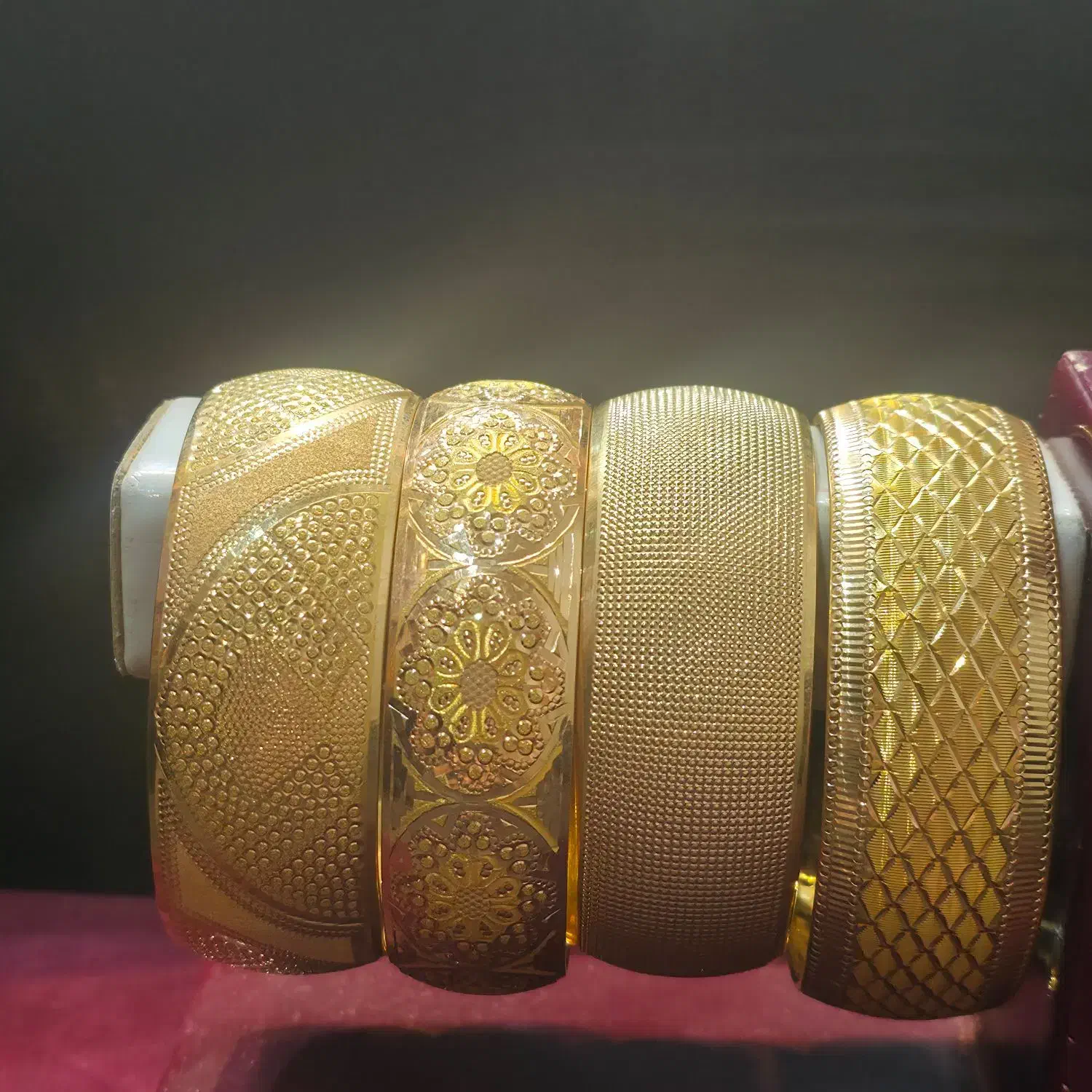 طلای نو با کارمز دست دو|جواهرات|یزد, |دیوار