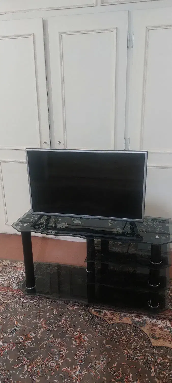 تلوزیون ال ای دی 32 اینچ|تلویزیون و پروژکتور|پیر بکران, |دیوار