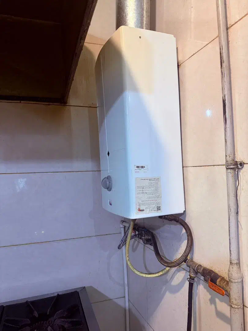 آبگرمکن گازی بوتان|آبگرمکن، پکیج، شوفاژ|رودهن, |دیوار