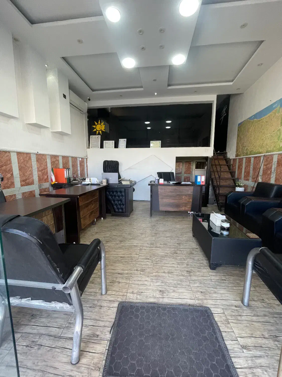 نیازمند مشاور در دفتر املاک|استخدام بازاریابی و فروش|نوشهر, |دیوار