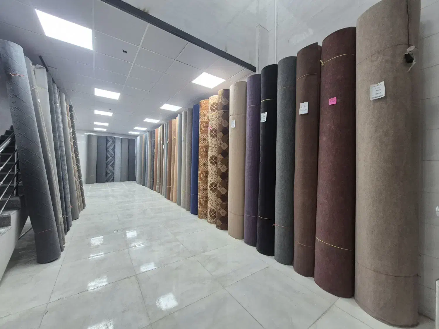 انواع موکت پرده زبرا پارچه ای صدرا شیراز و..|عمده‌فروشی|شیراز, شهرک گلستان|دیوار