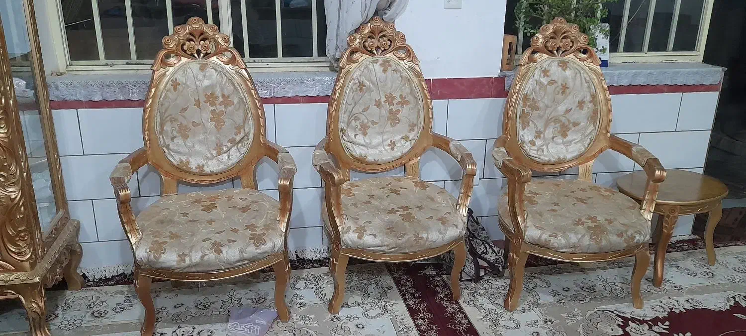 فروش مبل سلطنتی قیمت ۷میلیون|مبلمان خانگی و میز عسلی|شهرکرد, |دیوار