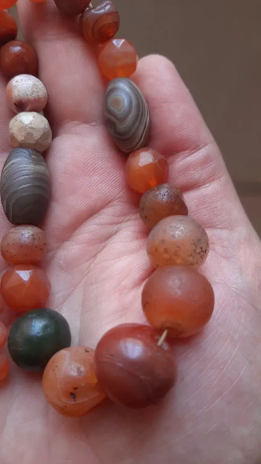 مهره های گبری عتیقه|بدلیجات|شیراز, وصال|دیوار