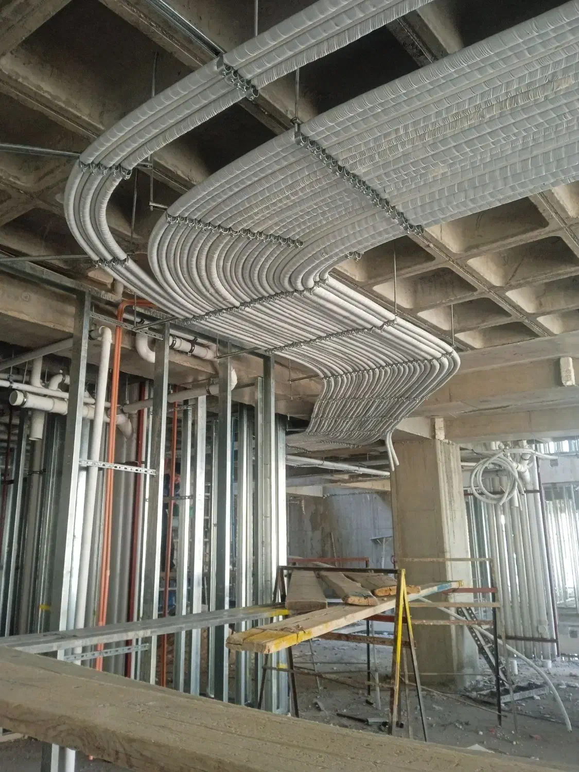 شاگرد لوله کش ساختمان|استخدام معماری، عمران و ساختمانی|شیراز, چنچنه|دیوار