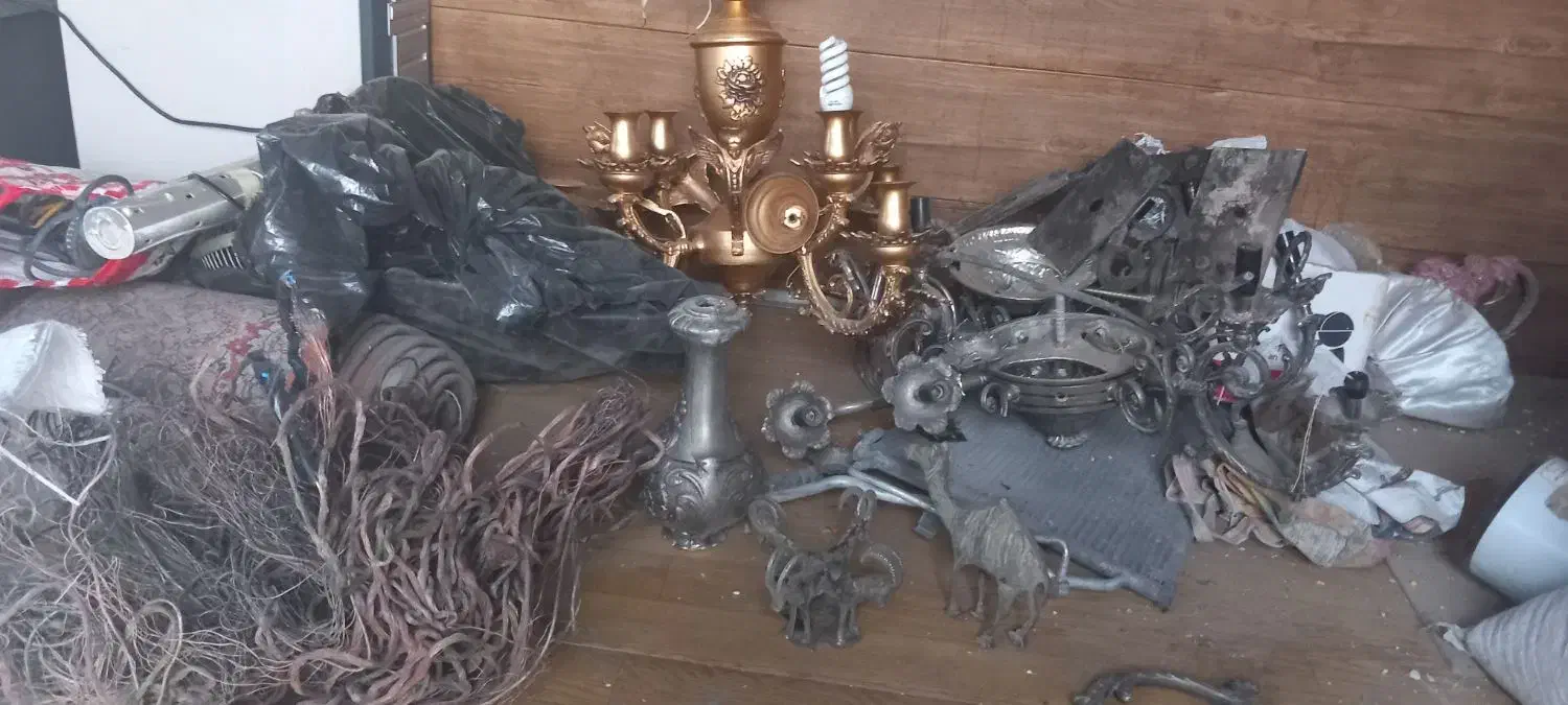 خرید ضایعات آهن لوستر شیر آلات .کابل. آینه شعمدان|عمدهفروشی|مشهد, فلسطین|دیوار