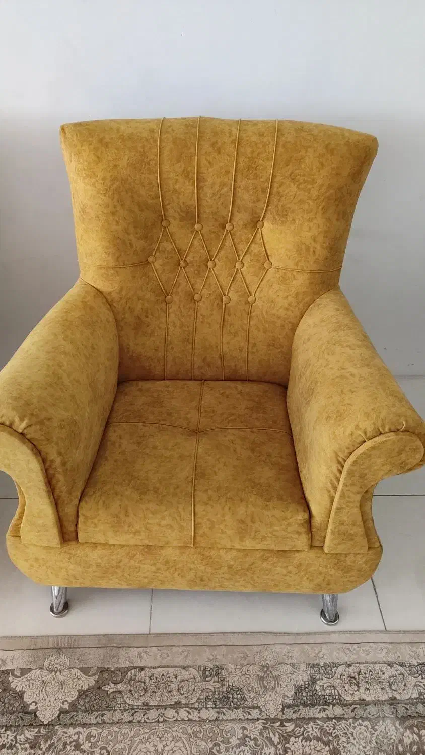 مبل ۷نفره و جلو مبلی ۴عدد و میر تلوزیون فقط۲۴تومن|مبلمان خانگی و میز عسلی|بجنورد, |دیوار